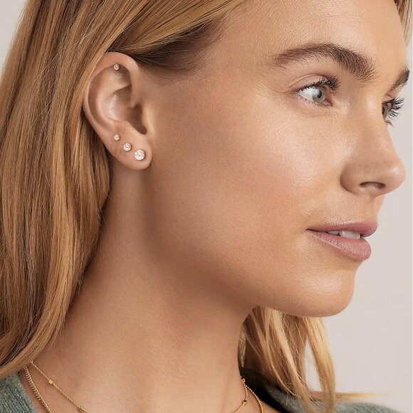 Silver 4mm Hypoallergenic Cubic Zirconia Stud Earrings for Women and Men - Picture 9 of 9